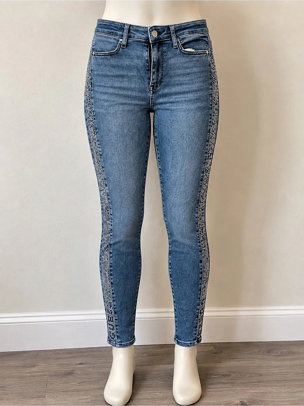 GUESS Skinny Jeans Embellished in Blue US 3 Like New
